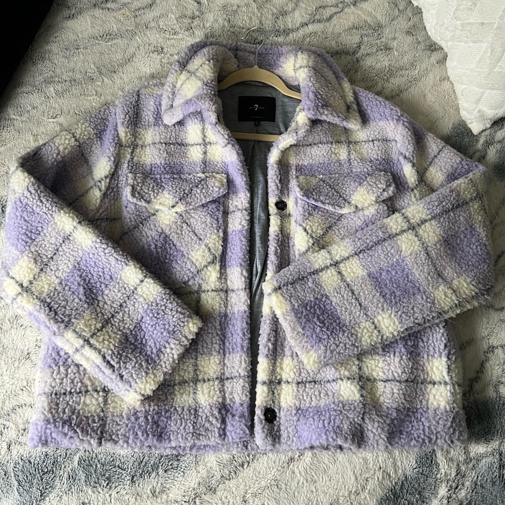 Women cozy jacker